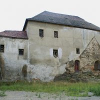 Schlossruine Dölau